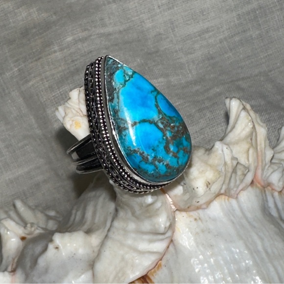 Genuine Kingman Turquoise handcrafted teardrop vintage Ring - Picture 7 of 11
